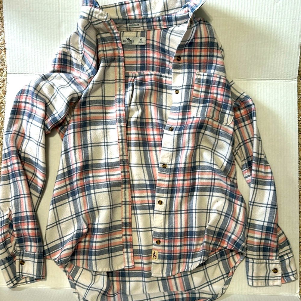 Hollister Women’s Boyfriend fit Flannel (XS)